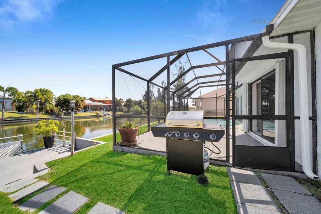 Luxury Waterfront Haven In - Dog-friendly Escape With Private Pool *